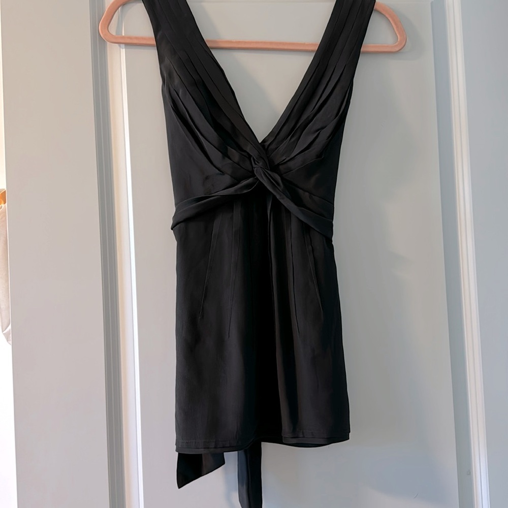 BCBG SHIFFON TOP